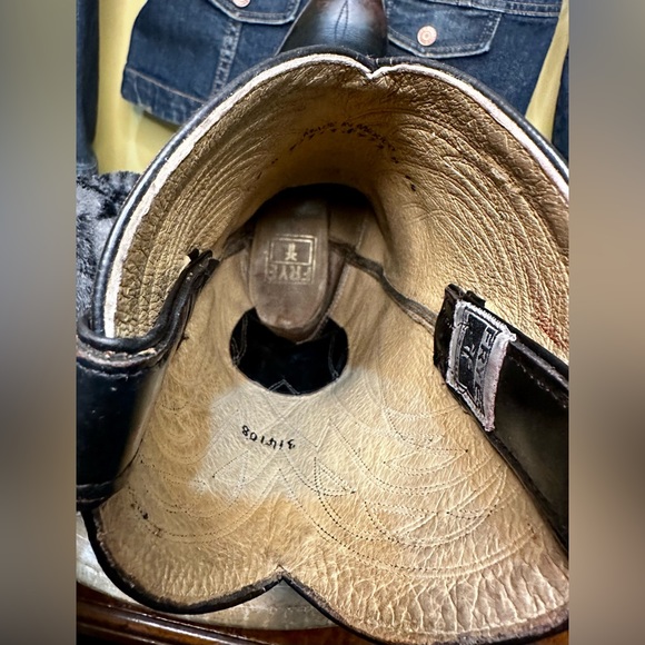 EUC Frye “Billy” Pull-on. RARE and Retired. Black Leather Brown Patina. Size 7 - Picture 9 of 14